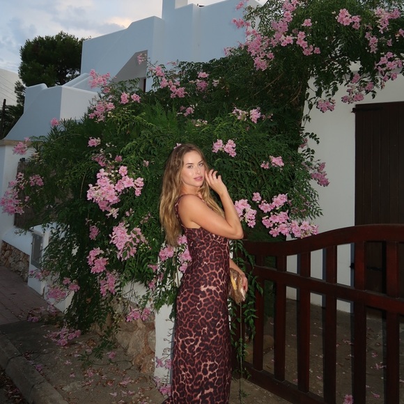 Beginning Boutique Verlaine Leopard Print Maxi Dress - Picture 3 of 8